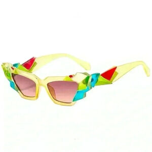 Artsy Retro 50s Exaggerated Cat Eyes  Yellow Sunglasses with Crystal Gem Cuts
